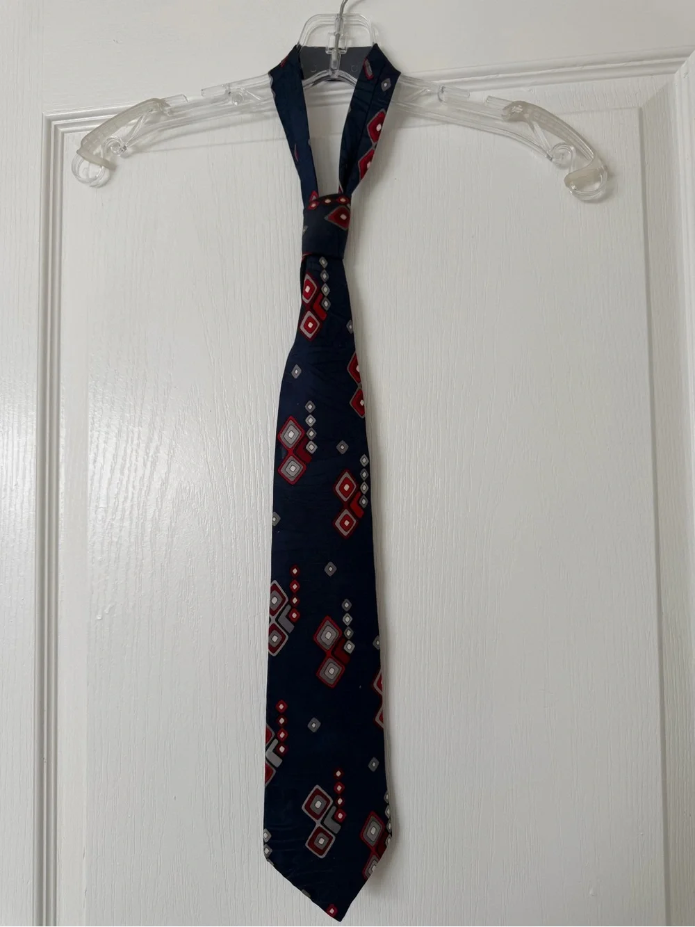Geoffrey Beene Men's Silk Tie Navy Blue Red Gray Geometric Diamond Necktie - Picture 3 of 6